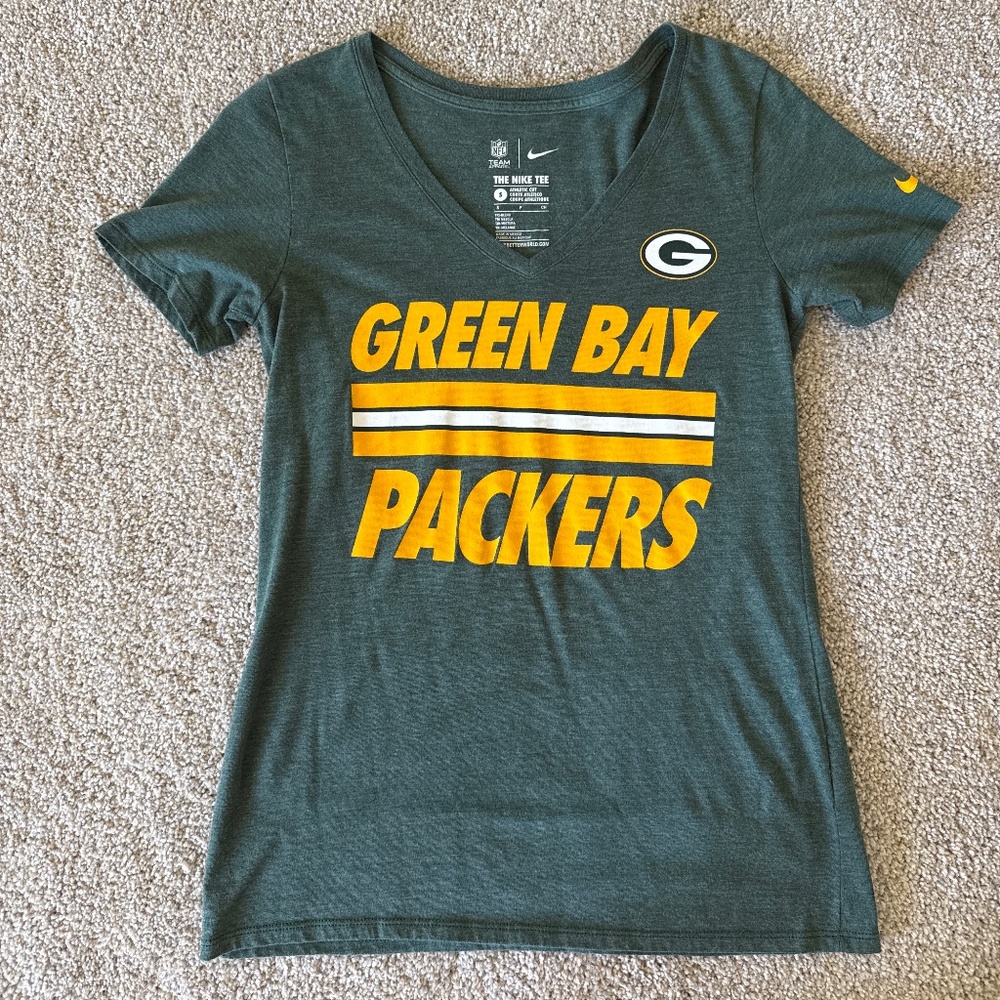 Women’s Green Bay Packers V-neck t-shirt